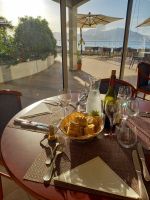 Blick vom Hotel U Paradiso zu den Blutfelsen