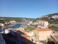 Blick auf den Hafen von Bonifacio