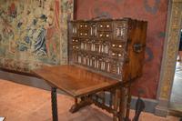 Sekretär als Koffer zum Reisen über Land 