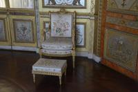 Seide auf den Sessel und Höckerchen