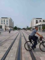 Tours Strassenbahnführung mit Erdleitung