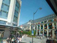 Paris -Kunstprojekt am Kaufhaus