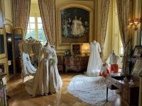 Gemächer und Gewänder im Schloss