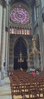 Fensterrosette mit Gestühl Kathedrale Reims