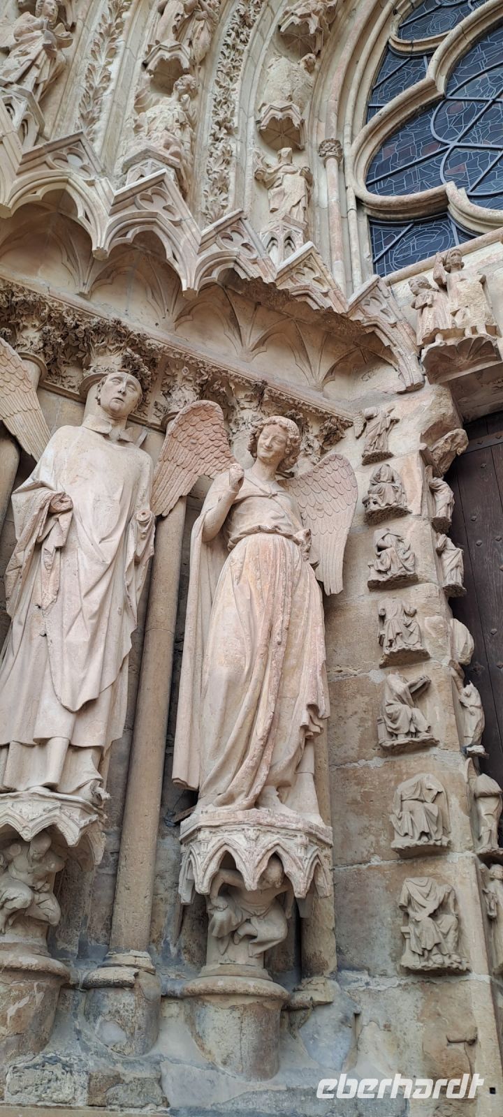 lächelnder Engel an der Kathedrale