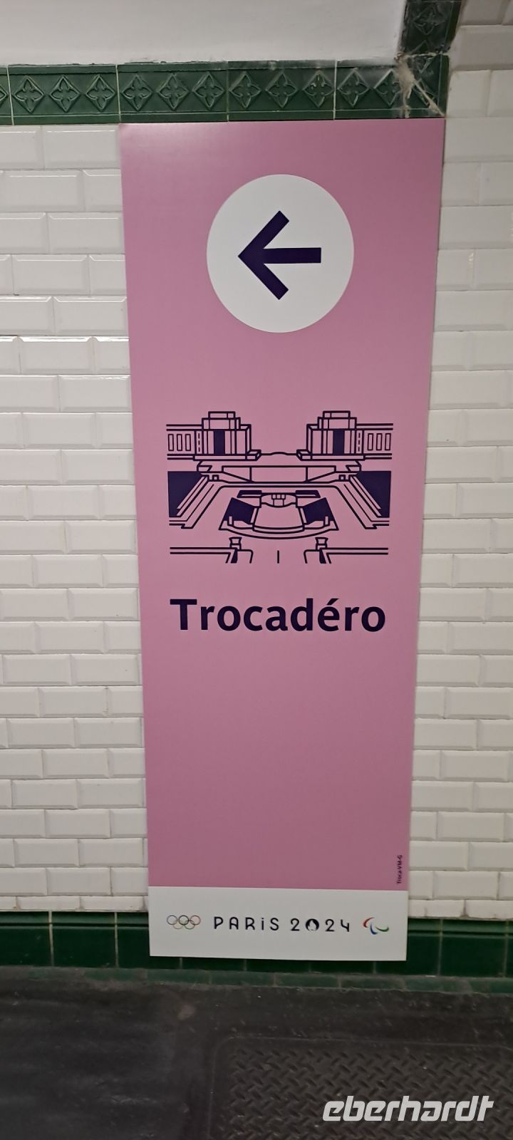 Sonderbeschriftung U-Bahn für Olympia