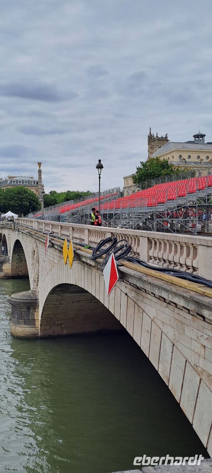 Paris, Napoleonbrücke mit Olympia Tribünen