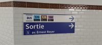 Paris, U-Bahn Beschilderung