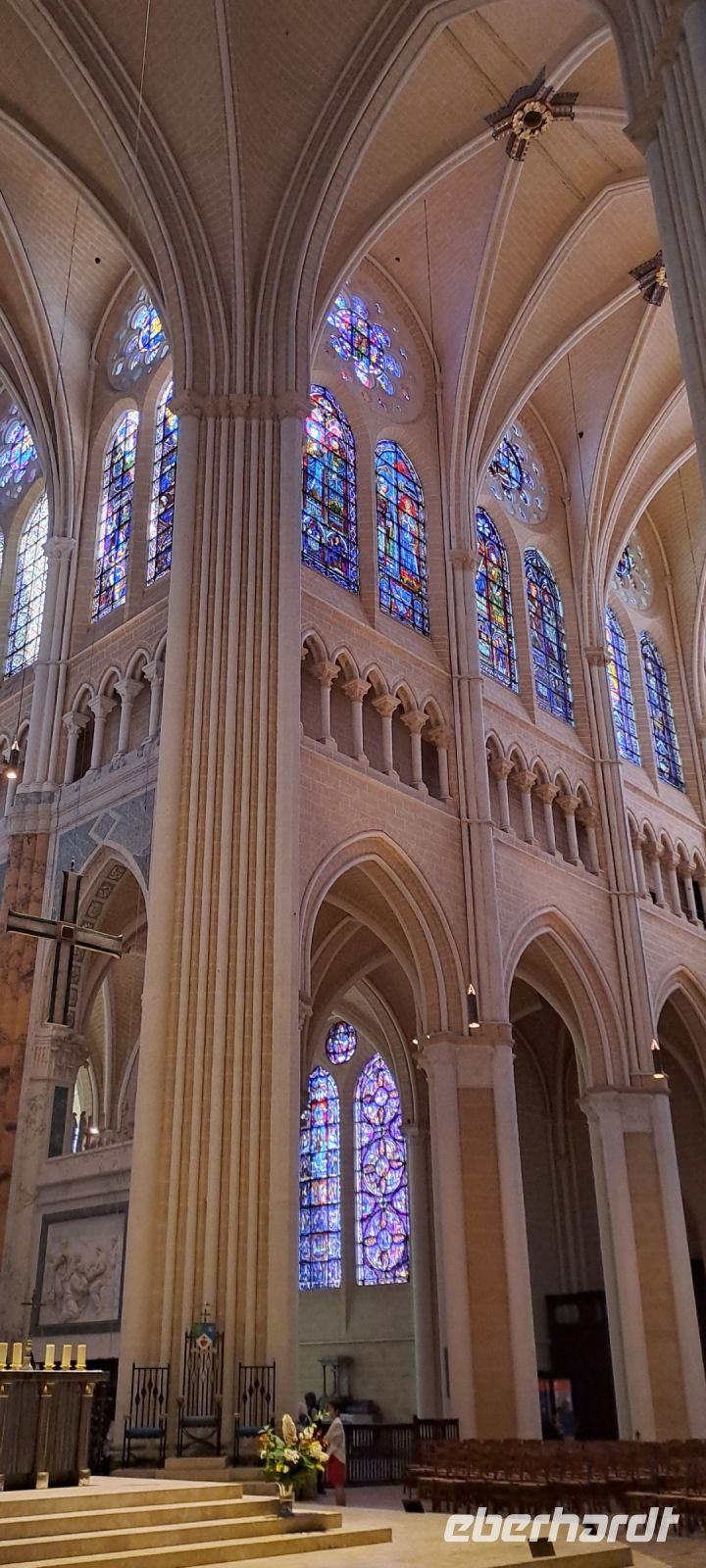 Chartres, imposante Fenstermalereien