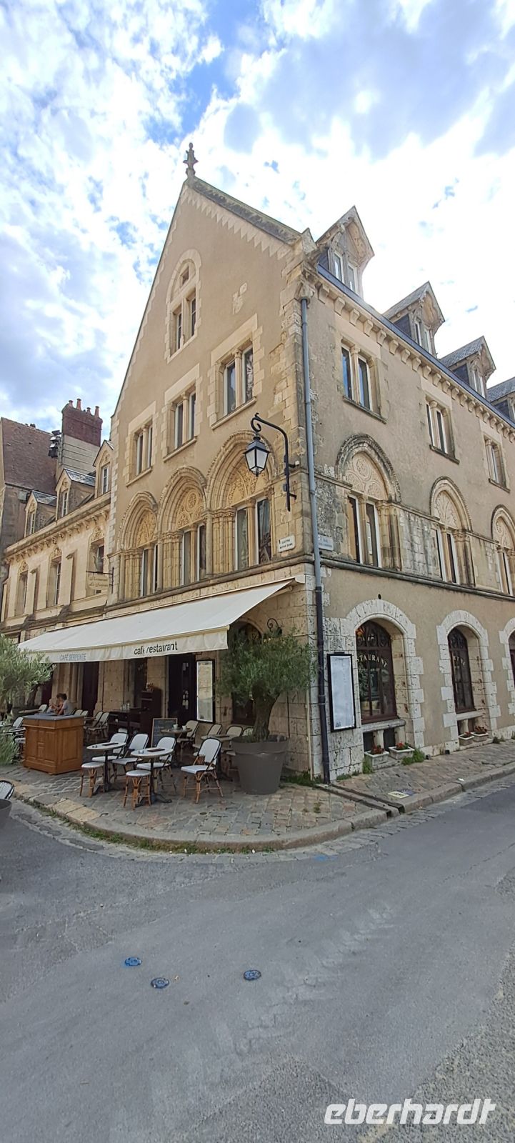Chartres, Platz an der Kathedrale