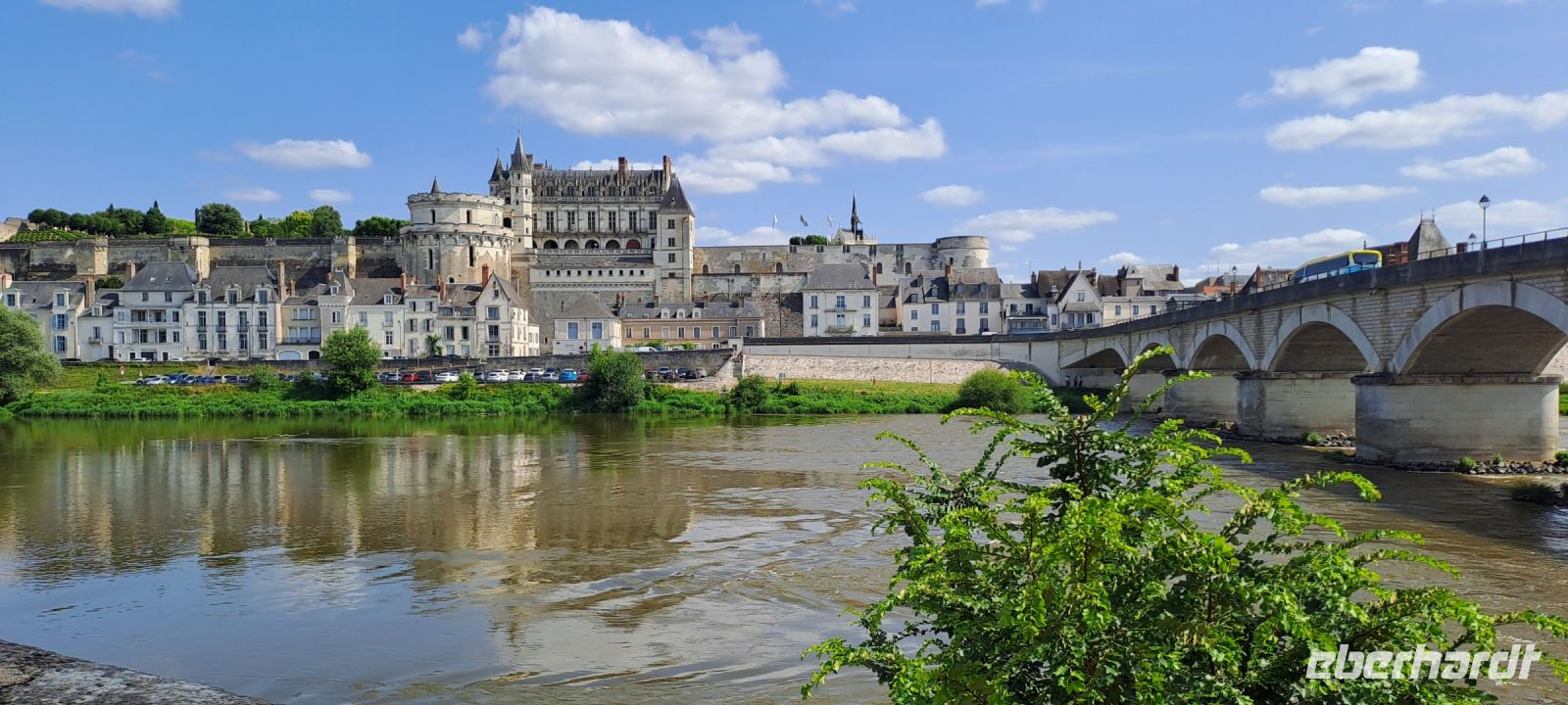 Amboise vom anderen Loire Ufer aus gesehen