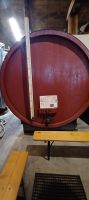 Weinfass im Weingut