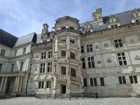 Schloss Blois (Flügel Franz’ I. mit dem offenen Wendelstein) &ndash; &copy; Katrin Deutschbein (Eberhardt TRAVEL)