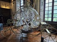 Schloss Cheverny (Waffensaal) &ndash; &copy; Katrin Deutschbein (Eberhardt TRAVEL)