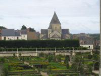 Garten und Ortschaft