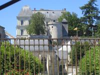 Schloss mit Foix Turm