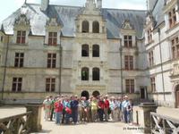vor dem Wasserschloss Azlay-le-Rideau 