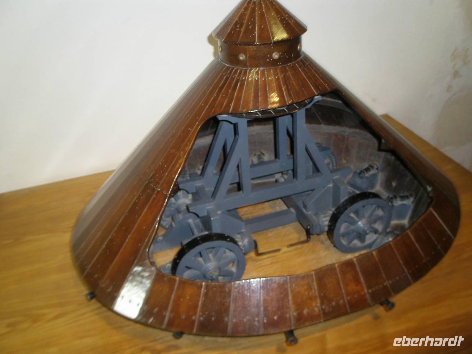 Da Vinci Panzermodell Clos Luce Amboise