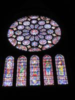 Fenster- und Rosettengestaltung