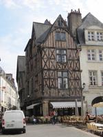 Gebinde- Haus in Tours