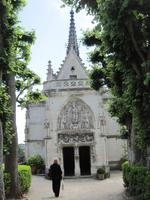 Kapelle mit Grab da Vinci