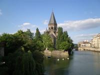 Temple Neuf Metz von Ferne