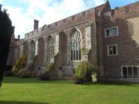 Herstmonceux Castle, Speisesaal von außen