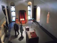 moderne Museumspräsentation in der Burg Falaise