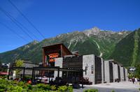 144 Chamonix, Seilbahnstation Aiguille du Midi mit Brevent