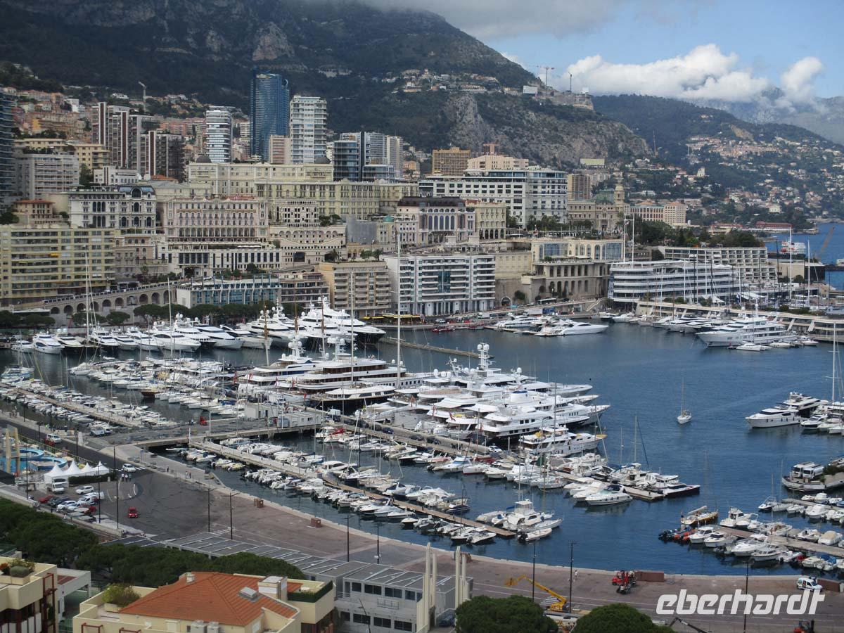 Der Yachthafen von Monaco