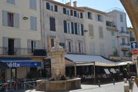 am Brunnen in Antibes