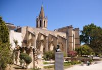Eine der Kirchen in Avignon