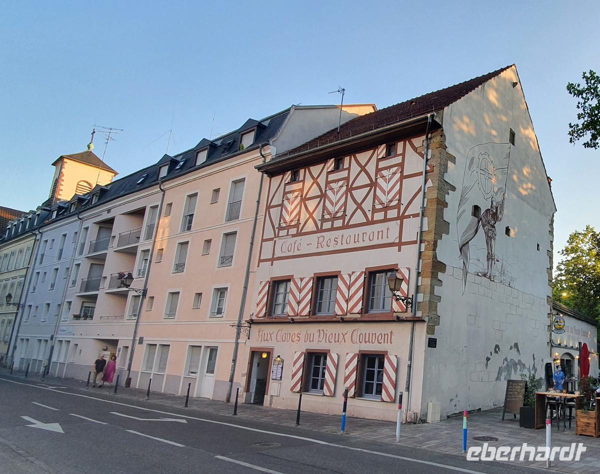 Hier speisten wir abends in Muhjlhouse