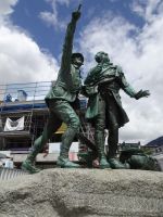 Chamonix, Denkmal Erstbesteiger Jacques Balmat mit Initiator Bénédict de Saussure
