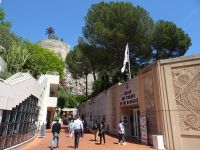 Monaco, Briefmarkenmuseum und Zoo vor Fürstenpalast 