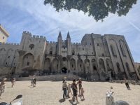 Papstpalast in Avignon &ndash; &copy; Sabine Möllering-Stork (Eberhardt TRAVEL)