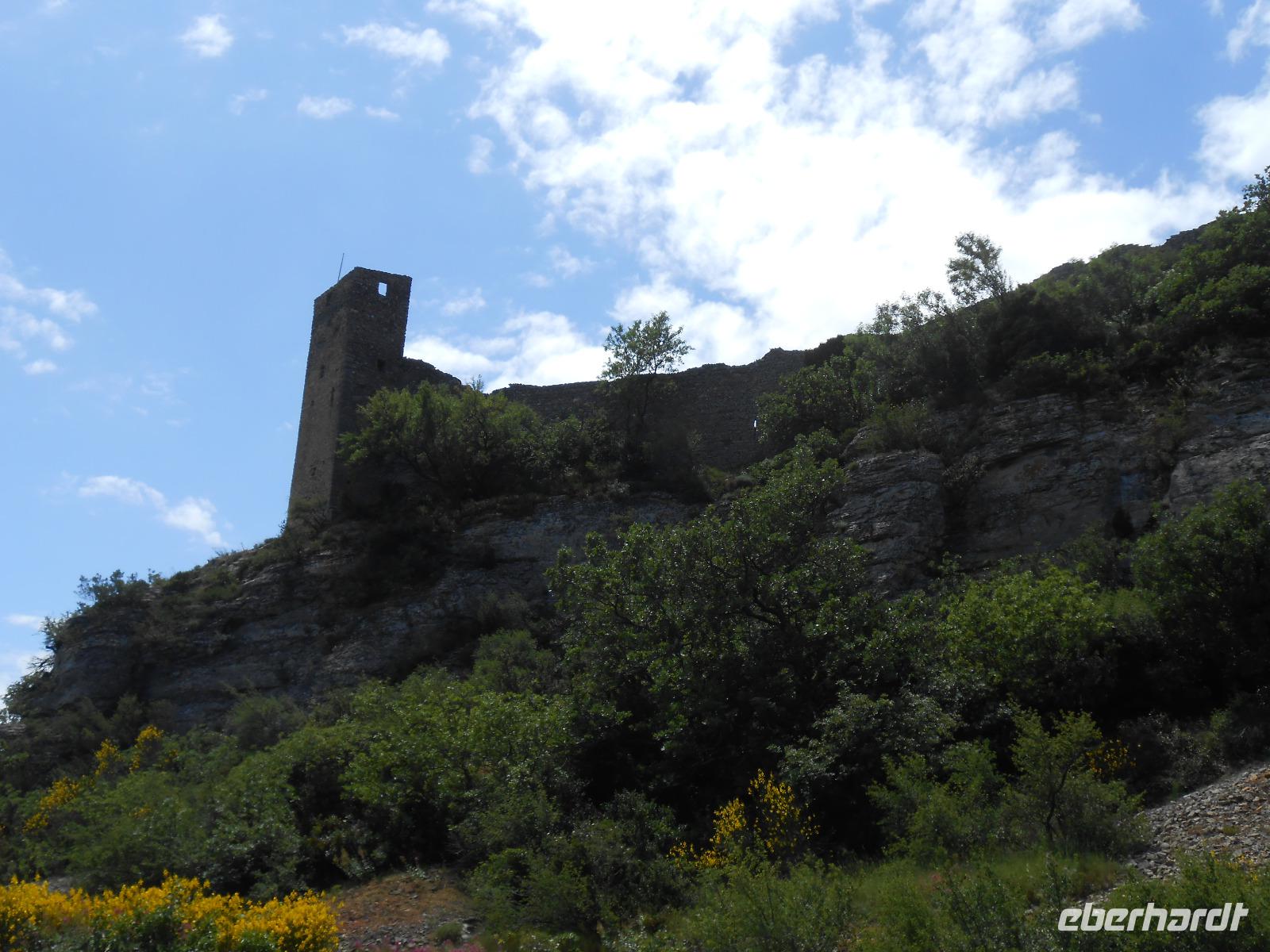 007. Burg Mornas