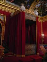 Das Bett des Königs im zentralen Schlafzimmer des Schlosses