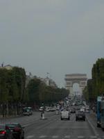 Champs-Elysées mit Arc de Triomph