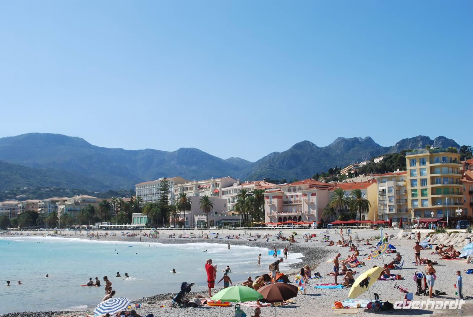 013. Plage du marché Menton