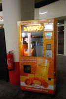 072. Monaco Orangensaftautomat