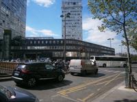 Blick von der Avenue Maine auf den Bahnhof von Montparnasse