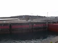 Gezeitenkraftwerk und Schleuse an der Rance