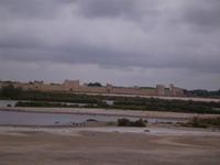 Aiges Mortes - liegt unmittelbar an den Salinen