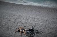 Auf dem Kiesel-Strand von Etretat