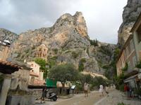 048. Moustiers Sainte Marie