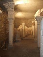 Flavigny, karolingische Krypta