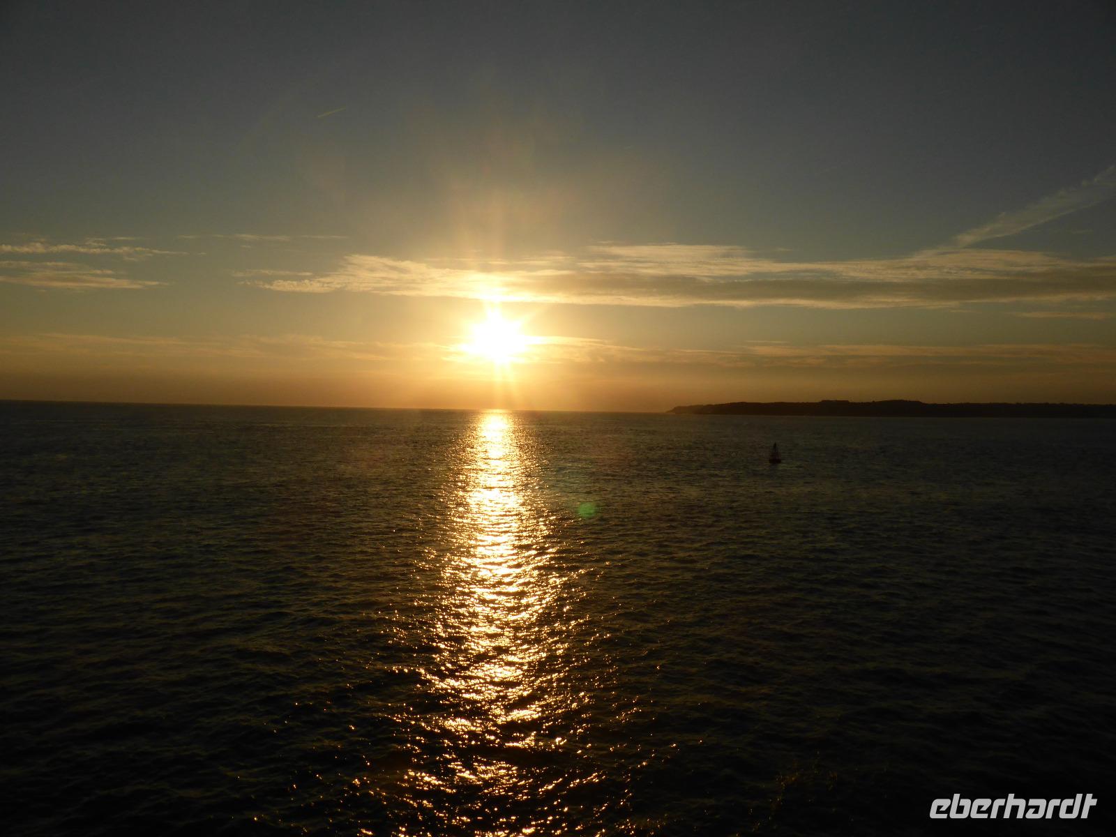 Sonnenuntergang auf Überfahrt von Jersey nach St. Malo