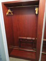 012 - Kleiderschrank im Hotel Le Grimaldi