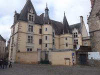 Chateau an der Kathedrale von Le Mans